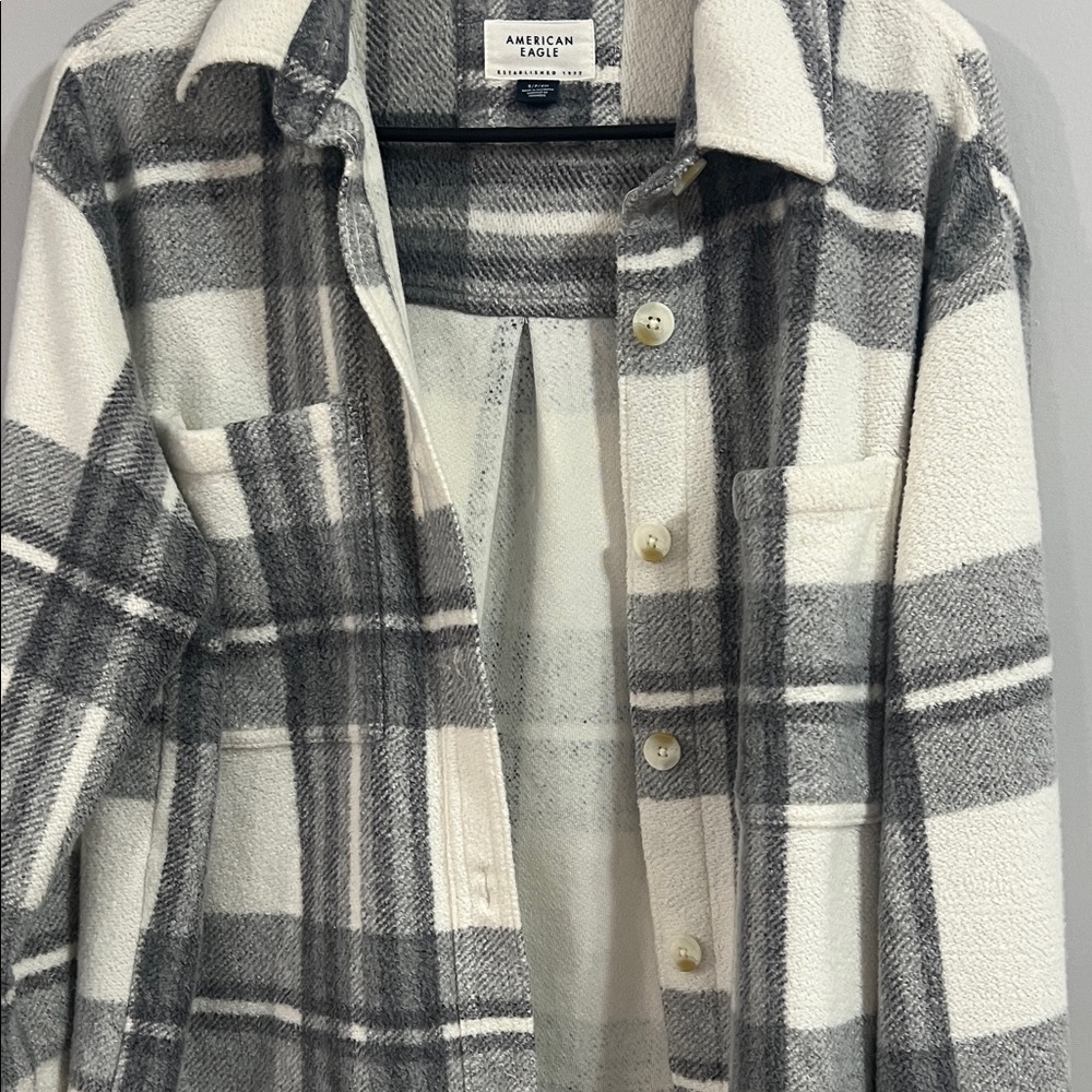 Button down top - Picture 4 of 4